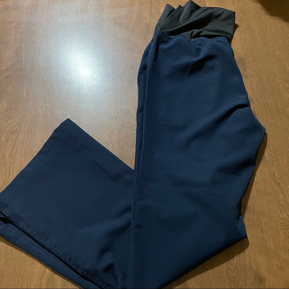 Spread Good Cheer maternity pants - Picture 3 of 3